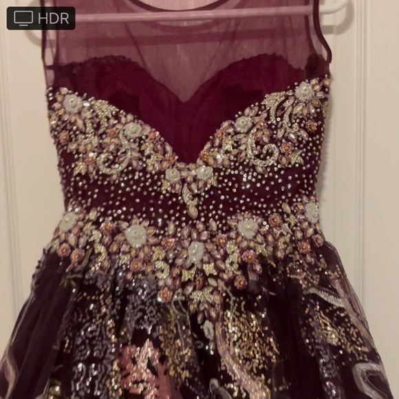 Evening gown - Picture 4 of 8